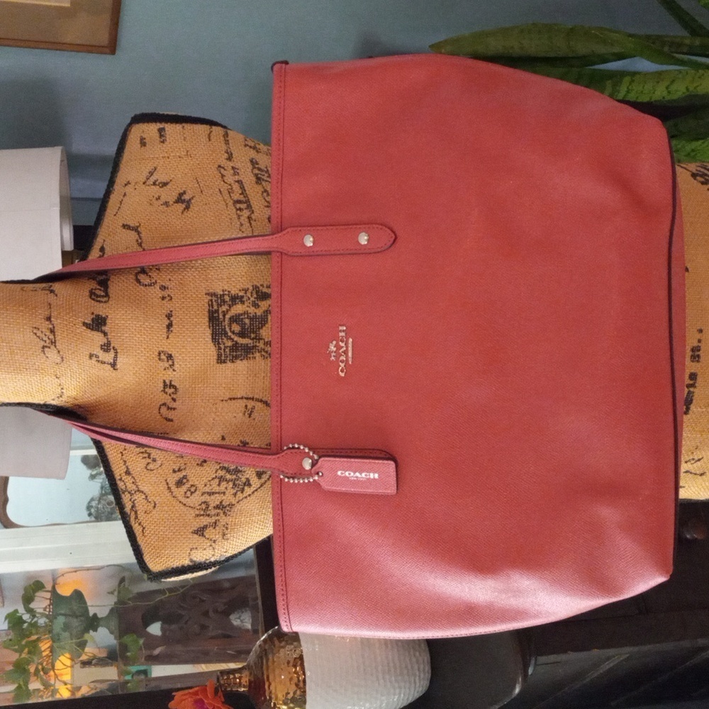 Coach City Zip Tote in Watermelon Crossgrain Leather Authentic Handbag Tote